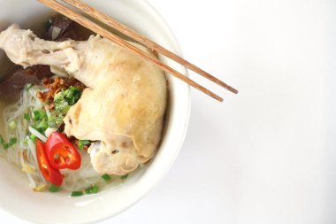 Vietnamca pho şehriye