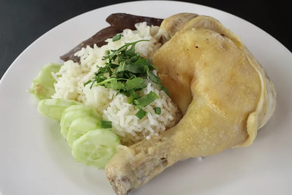 Arroz al vapor con pollo — Foto de Stock