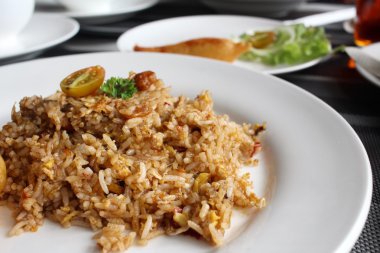 Çin kızarmış pilav