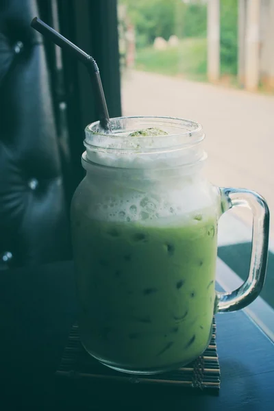 Es teh hijau dan susu — Stok Foto