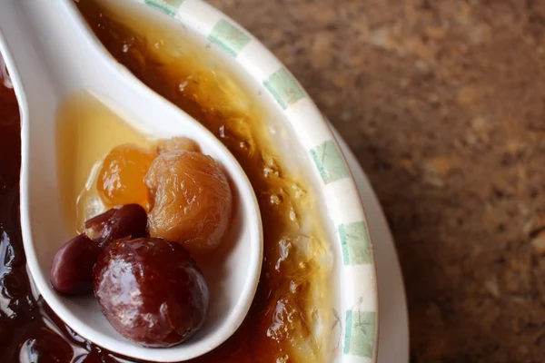 Chinese dessert of jujube with longan — Stock Photo, Image