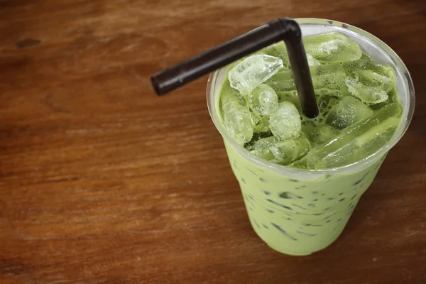 Iced green tea and milk — Stock Photo, Image