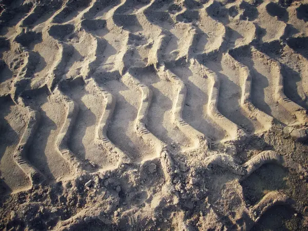 Wheel tracks on the soil. — Stock Photo, Image