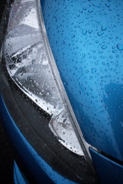Su damlası veya araba
