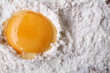 yumurta ve un