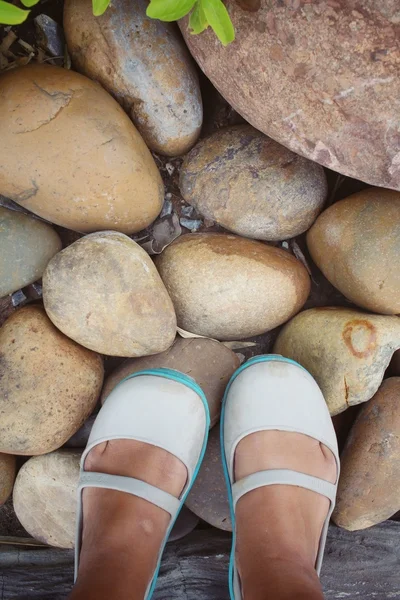 Selfie boty na kámen — Stock fotografie