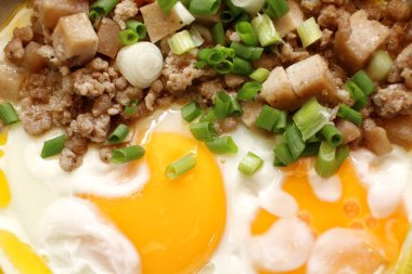 Pan kızarmış yumurta ile Kahvaltı