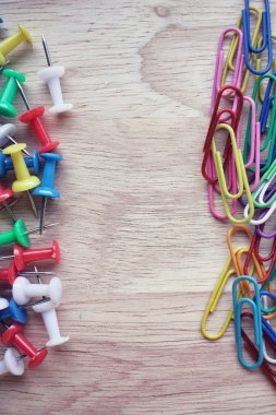 Dizi itme pimleri ve ataç