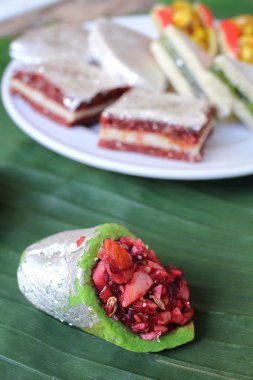 Muz Yaprak üzerinde Hint Tatlılar