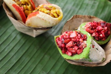 Muz Yaprak üzerinde Hint Tatlılar