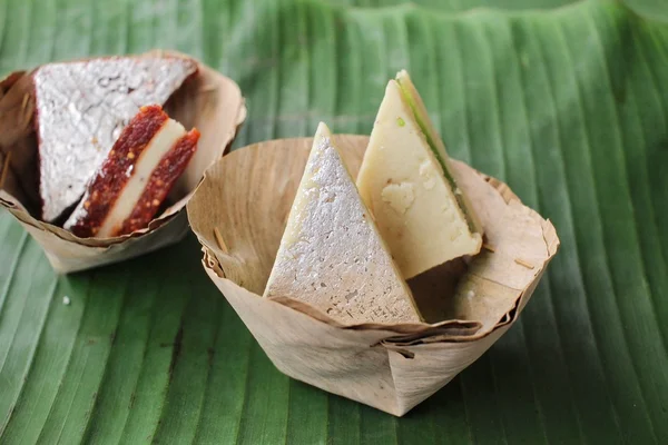 Indian sweets on banana leaf — Stock Photo, Image