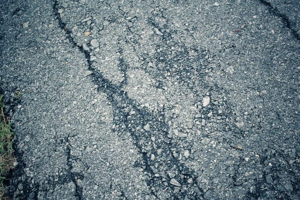 裂缝的道路上 — 图库照片