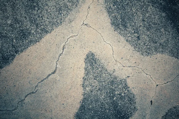 Cracks on the road — Stock Photo, Image