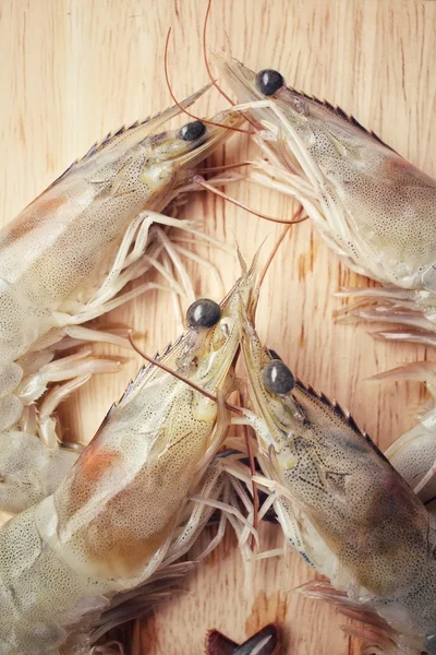 Raw shrimp — Stock Photo, Image