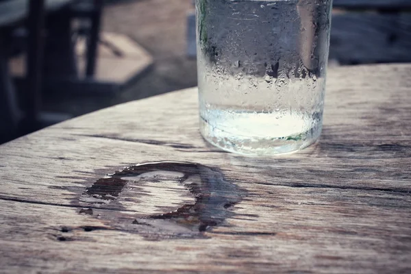 Wasser trinken — Stockfoto