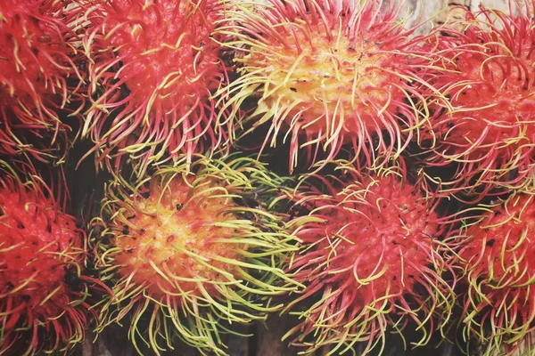 Sweet fruits rambutan — Stock Photo, Image