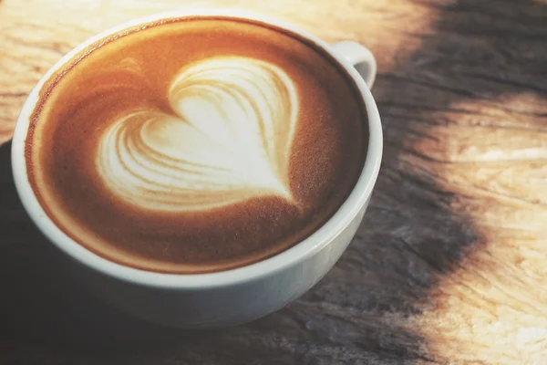 Kopi latte antik dengan bayangan — Stok Foto