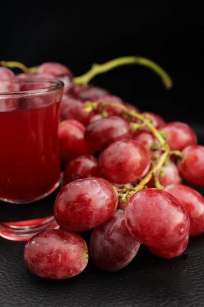 Świeże i sok winogron — Zdjęcie stockowe