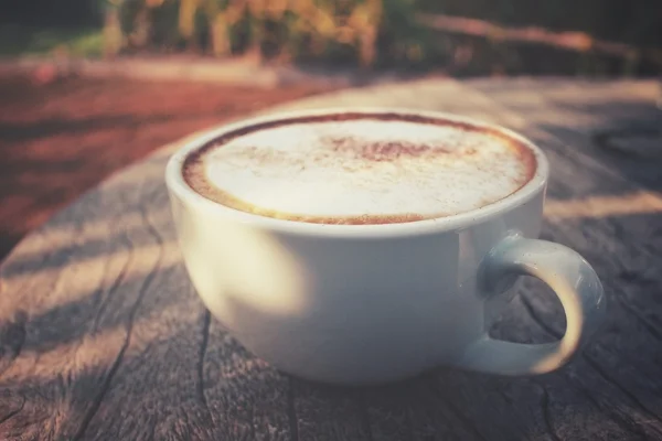 コーヒー カップの影 — ストック写真