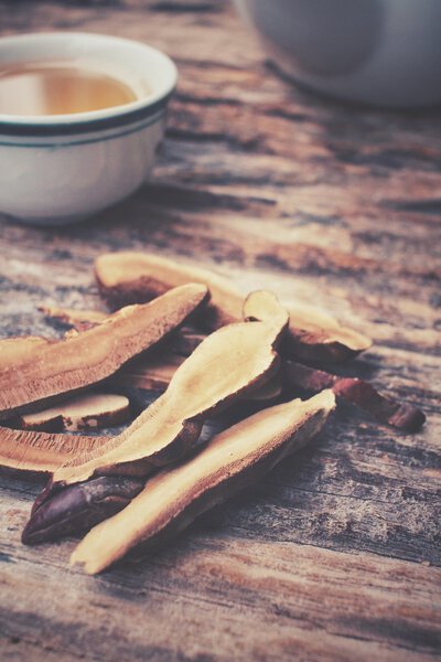 Ganoderma lucidum tea - Ling zhi mushroom.