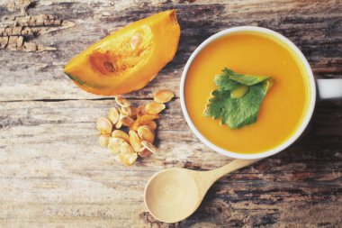 Balkabağı çorbası.