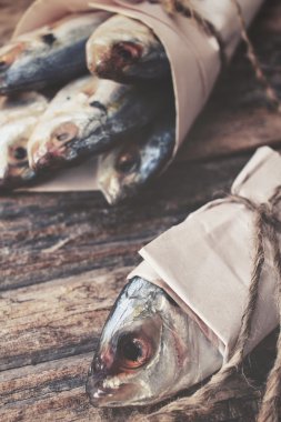 kurutulmuş, tuzlanmış balık