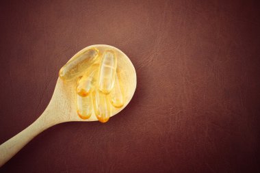 morina karaciğeri yağı kapsülleri