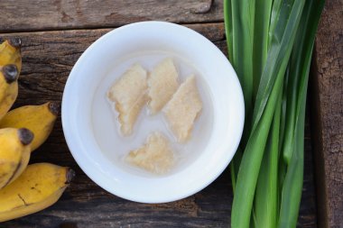 Tayland muzlu hindistan cevizli süt tatlısı