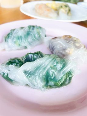 Vietnam Taze Çin böreği sokak yemeği