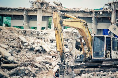 yıkım enkaz bina