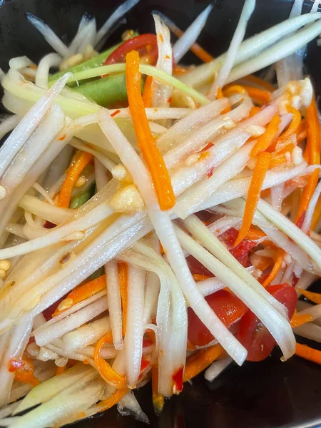 Papaya salatası baharatlı Tayland gıda