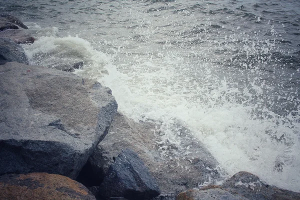 View of rocky coast on the beach — Stock Photo, Image