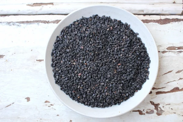 Black and white sesame seeds — Stock Photo, Image