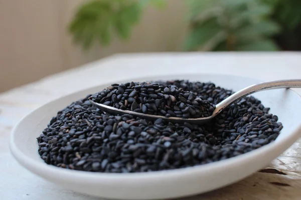 Black and white sesame seeds — Stock Photo, Image