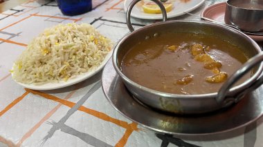 Geleneksel Hint yemekleri üst görünümü.