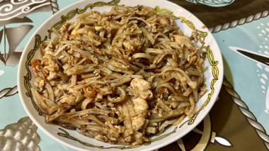 Tay tarzı noodle, pad Tay.