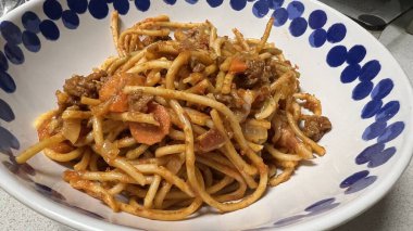 Domates ve etli spagetti..