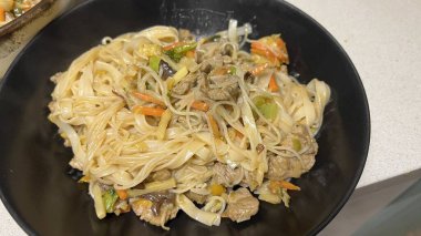 Tay tarzı noodle, pad Tay.