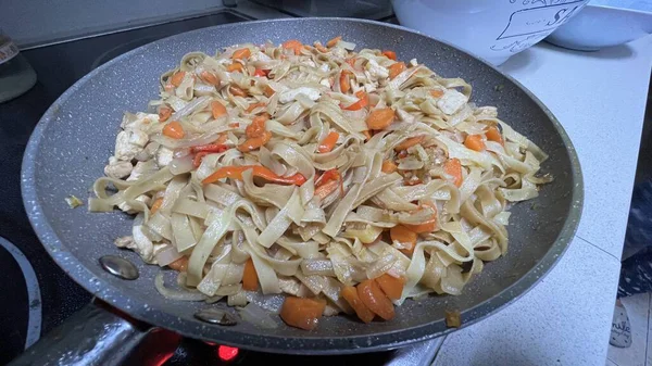 Tay tarzı noodle, pad Tay.