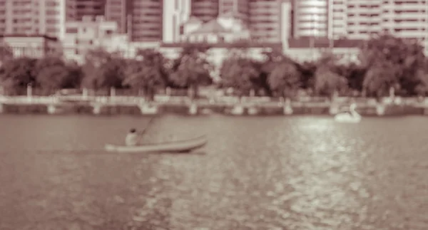 Kayak flou dans le parc de la ville — Photo