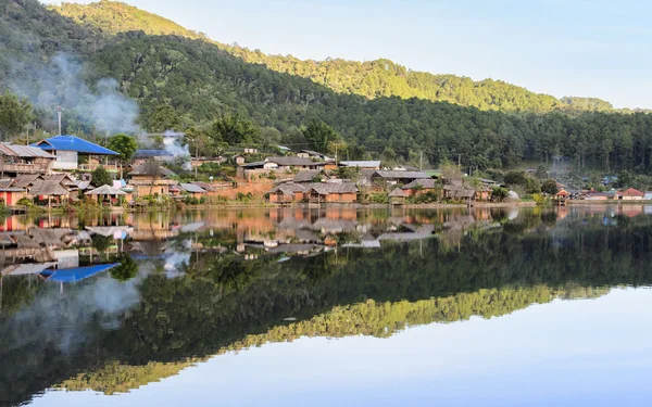 Pueblo chino en Mae Hong Son, Tailandia — Foto de Stock