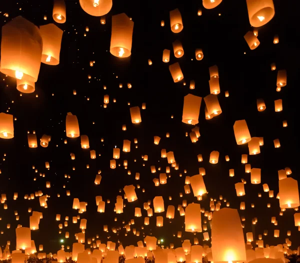 Gökyüzü fenerler Festivali veya yi peng Festivali chiang Mai, Tayland — Stok fotoğraf