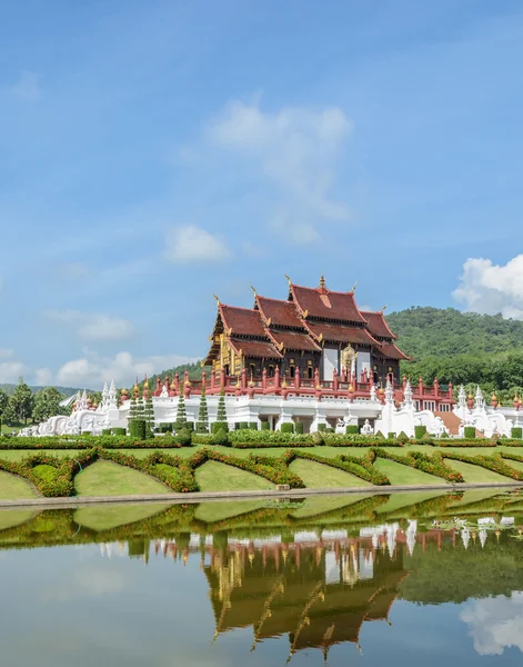 Royal Park Ratchaphruek em Chiang Mai, Tailândia — Fotografia de Stock