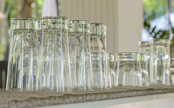 Empty clean drinking glasses — Stock Photo, Image