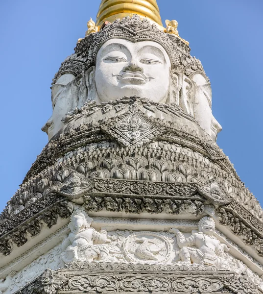 Caras de Brahma en la parte superior de los Chedi, Tailandia —  Fotos de Stock