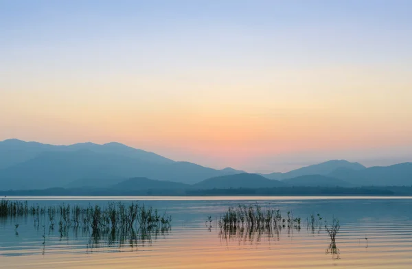 山の上の美しい夕日 — ストック写真