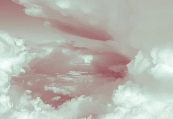 Kleurrijke hemel met wolken — Stockfoto