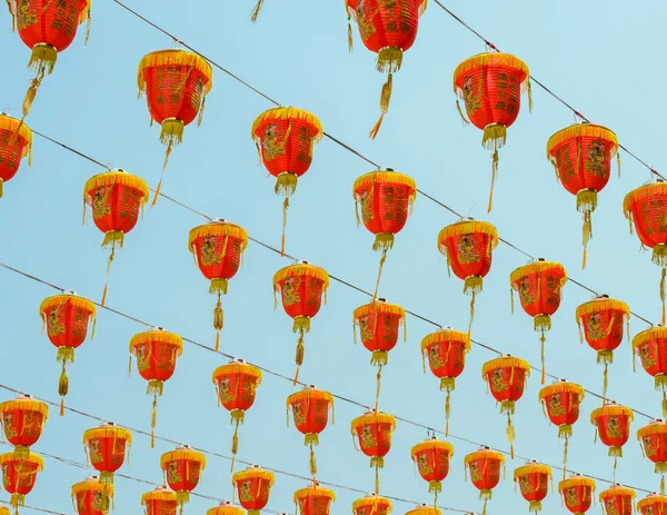 Chinese red lanterns hanging on blue sky — Stock Photo, Image