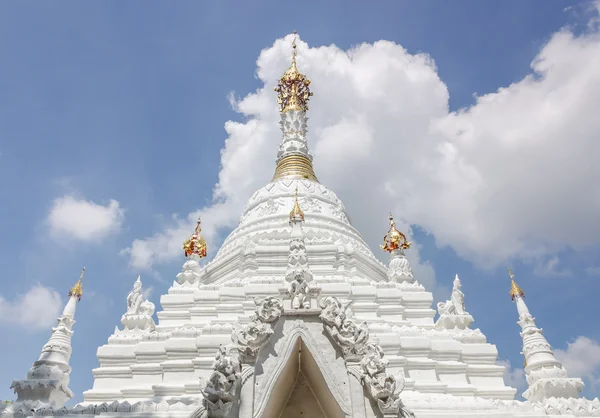 Burmese-style chedi in Thailand — Stock Photo, Image