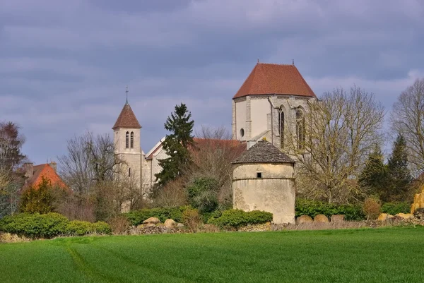 Kościół Saint Thibault we Francji — Zdjęcie stockowe